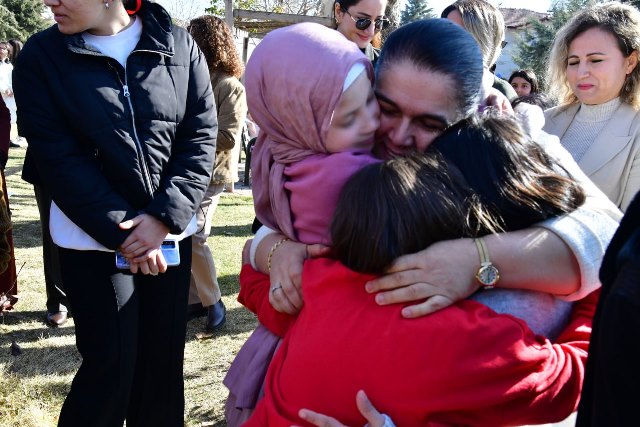 Hanımefendi Selda Yavuz MİAD Sevgi Evlerini Ziyaret Etti