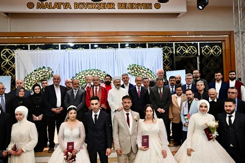  Vali Seddar Yavuz, İlimizde Düzenlenen Nikah ve Düğün Törenine Katıldı