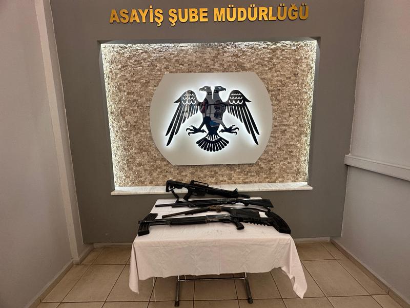 10 Yıl 8 Ay Kesinleşmiş Hapis Cezası Bulunan Firari Şahıs Yakalandı